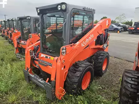 Skid Steers 1900 Kubota SSV75 (1)