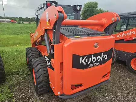 Skid Steers 1900 Kubota SSV75 (3)