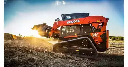 Skid Steers 1900 Kubota SVL65-2SHFWRCC (10)