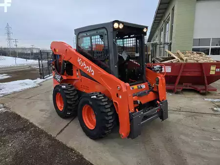 Skid Steers 1900 Kubota SSV75 (3)