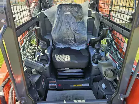 Cargadoras de ruedas 1900 Kubota SVL75-3 (4)