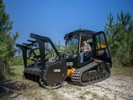 Skid Steers 1900 JCB 4TS-8T (10)