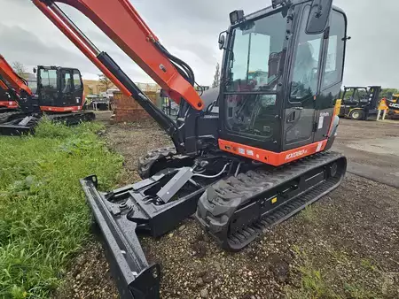 Crawler Excavators 1900 Kubota KX080-5 (3)