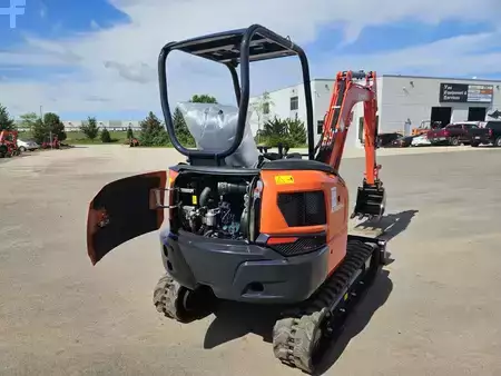 Crawler Excavators 1900 Kubota KX033-4 (3)