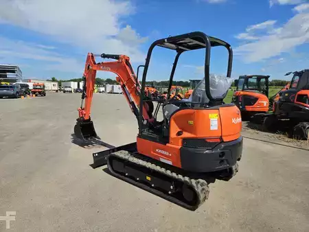 Crawler Excavators 1900 Kubota KX033-4 (4)
