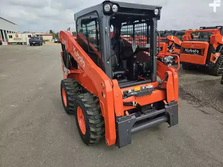 Skid Steers 1900 Kubota SSV65 (3)