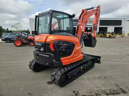 Crawler Excavators 1900 Kubota KX057-5 (4)