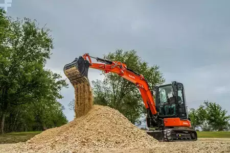Crawler Excavators 1900 Kubota KX040-5 (6)