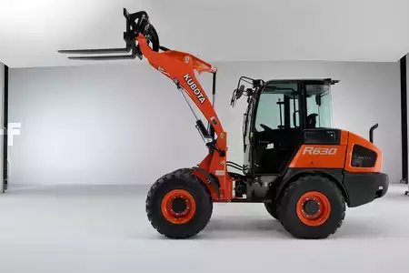 Wheel Loaders 1900 Kubota R640 (2)