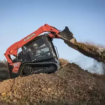 Wheel Loaders 1900 Kubota SVL65-2 (2)