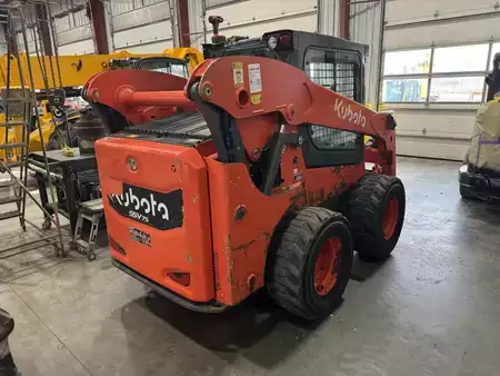 Skid Steers 2022 Kubota SSV75HC (1)