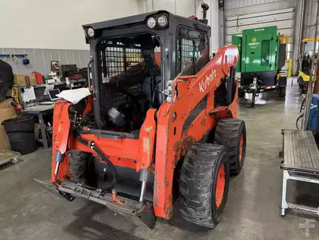 Skid Steers 2022 Kubota SSV75HC (2)