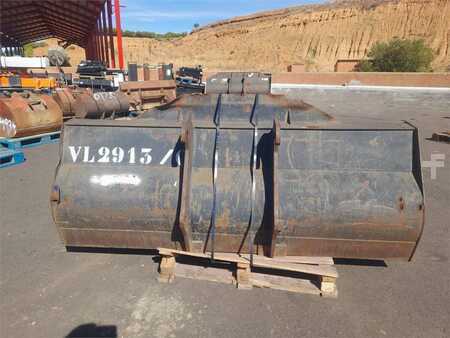 Altri 0 Caterpillar TH124663 (3)