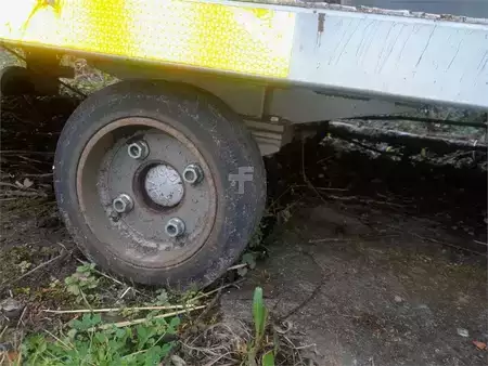 Pozostałe 2019 [div] Knott KRV20 (7)