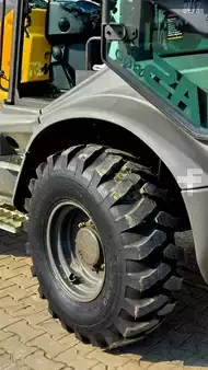 Kolové nakladače 2020 Mecalac AS 900 SWING LOADER (14)