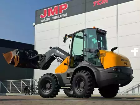 Kolové nakladače 2020 Mecalac AS 900 SWING LOADER (2)