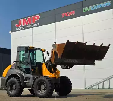 Kolové nakladače 2020 Mecalac AS 900 SWING LOADER (4)