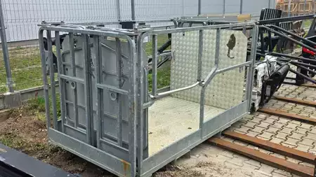 Aggregat 2011 Manitou BASKET MEN PLATFORM 2,25/4M L (2)