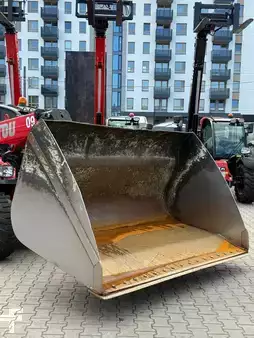 Work Tools 0 Manitou CBA 2500 LDR 2450mm 2,5m3  570554 (1)