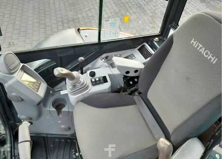 Bæltegraver 2022 Hitachi ZX33U-6 CLR (7)