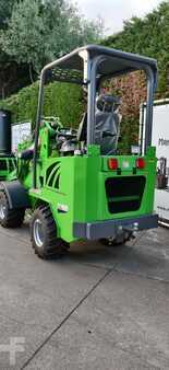Kerekes rakodó 2025 Perkins T1000 (15)