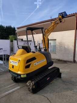 Lánctalpas kotrógép 2025 [div] 2500 KG (12)