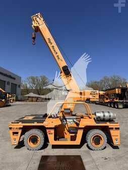 Truck Cranes 2022 Broderson IC80-3L (1)