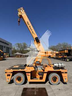 Truck Cranes 2016 Broderson IC80-3J (1)