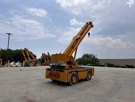 Grúas sobre camiones 2008 Broderson IC250-3B (6)