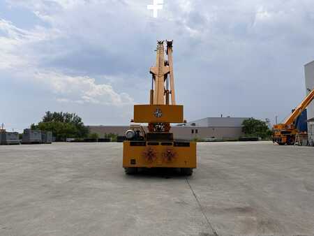 Grúas sobre camiones 2008 Broderson IC250-3B (7)