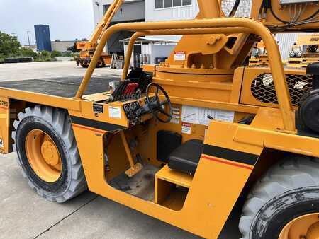 Grúas sobre camiones 2008 Broderson IC250-3B (9)