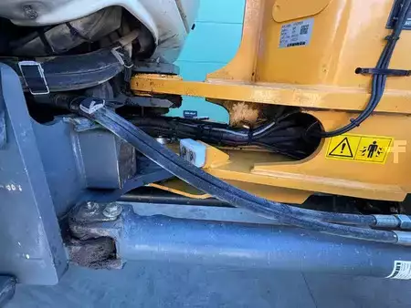 Kerekes rakodó 2017 Liebherr L 506 (9)