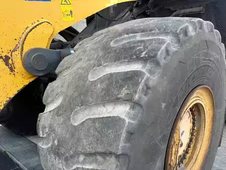 Kolové nakladače 2017 Komatsu WA500-8 (18)