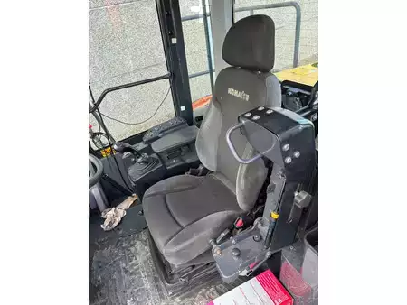 Kolové nakladače 2017 Komatsu WA500-8 (28)