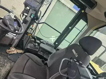 Kolové nakladače 2017 Komatsu WA500-8 (29)