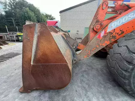 Ładowarki kołowe 2016 Doosan DL550-5 (20)