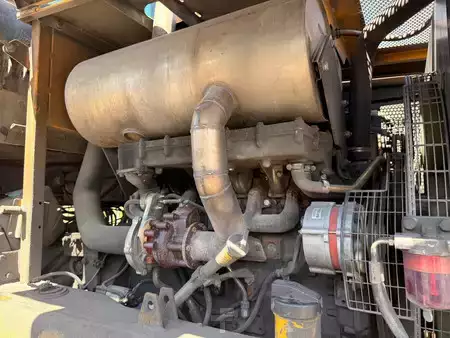 Chargeuse sur pneus 2002 JCB SLP436 (14)
