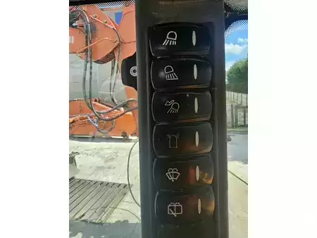 Kolové nakladače 2023 Giant G3500 (9)
