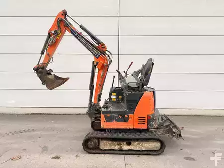 Minigraver 0 Hitachi Zaxis 19U (2)