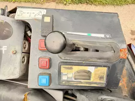 Minigraver 0 Hitachi Zaxis 19U (9)