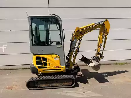 mini escavadeira 2011 New Holland Construction E18 SR E18 SR (3)