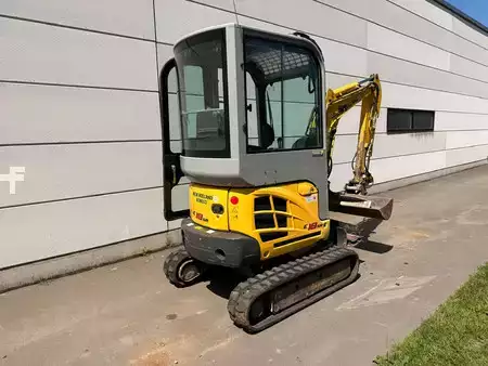 mini escavadeira 2011 New Holland Construction E18 SR E18 SR (4)