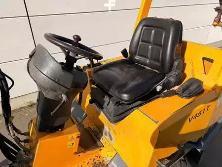 Kolové nakladače 2006 Giant V451T (13)