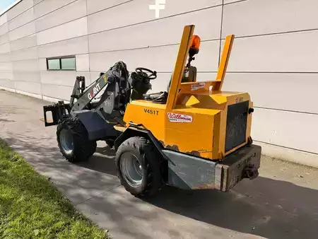 Kolové nakladače 2006 Giant V451T (6)