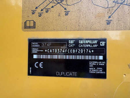 Korečková rýpadla 2018 Caterpillar 374F (23)