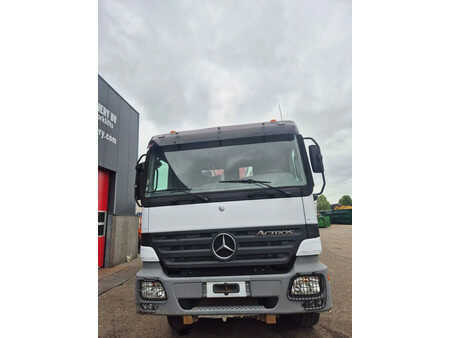 Autokran 2004 Mercedes-Benz Actros 3241 (9)