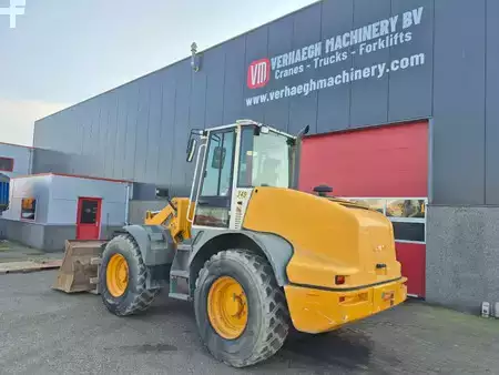 Kolové nakladače 2006 Liebherr L514 (5)