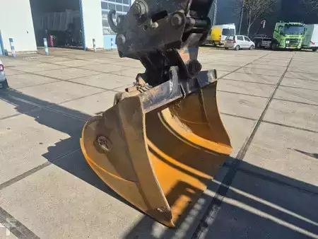Rupsgraafmachines 2018 Hitachi ZX250LCN-6 (12)