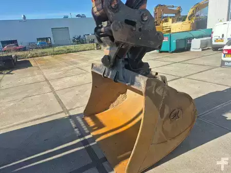 Rupsgraafmachines 2018 Hitachi ZX250LCN-6 (13)