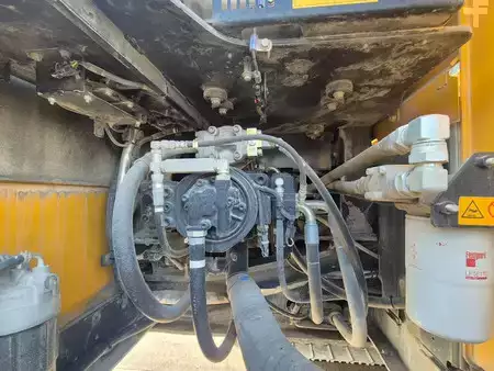 Korečková rýpadla 2016 Kobelco sk260nlc-10 (19)